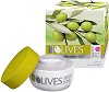 Nature of Agiva Olives Anti-Wrinkle Day Cream - Крем против бръчки за суха и чувствителна кожа от серията Olives - 