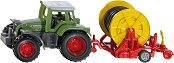 Метален трактор с макара за напояване Siku Fendt - играчка