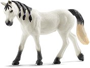 Арабска бяла кобила - 