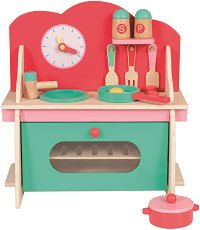 Дървена детска кухня - играчка